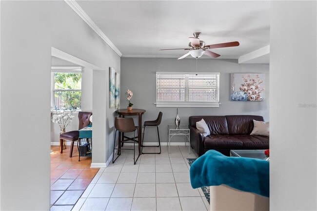 Building Photo - 3005 W Helen Ave