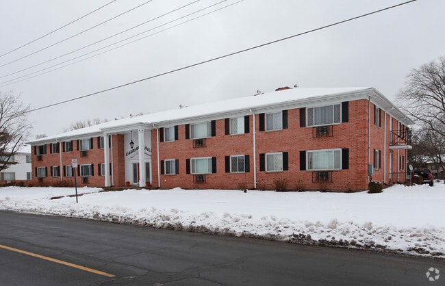 Primary Photo - Carriage Hills Apartments