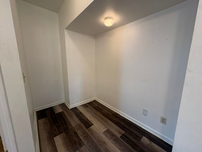 Building Photo - Affordable 1-Bedroom Home with Private Yard and Detached Garage