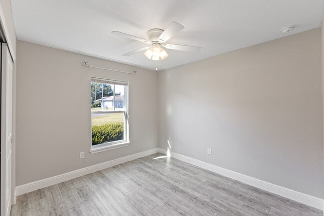 Building Photo - 7 Pecan Dr Terrace