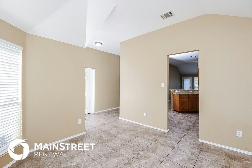 Building Photo - 2705 Wildridge Ct