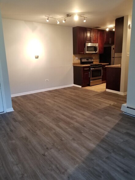 Building Photo - 872 Winesap Ct