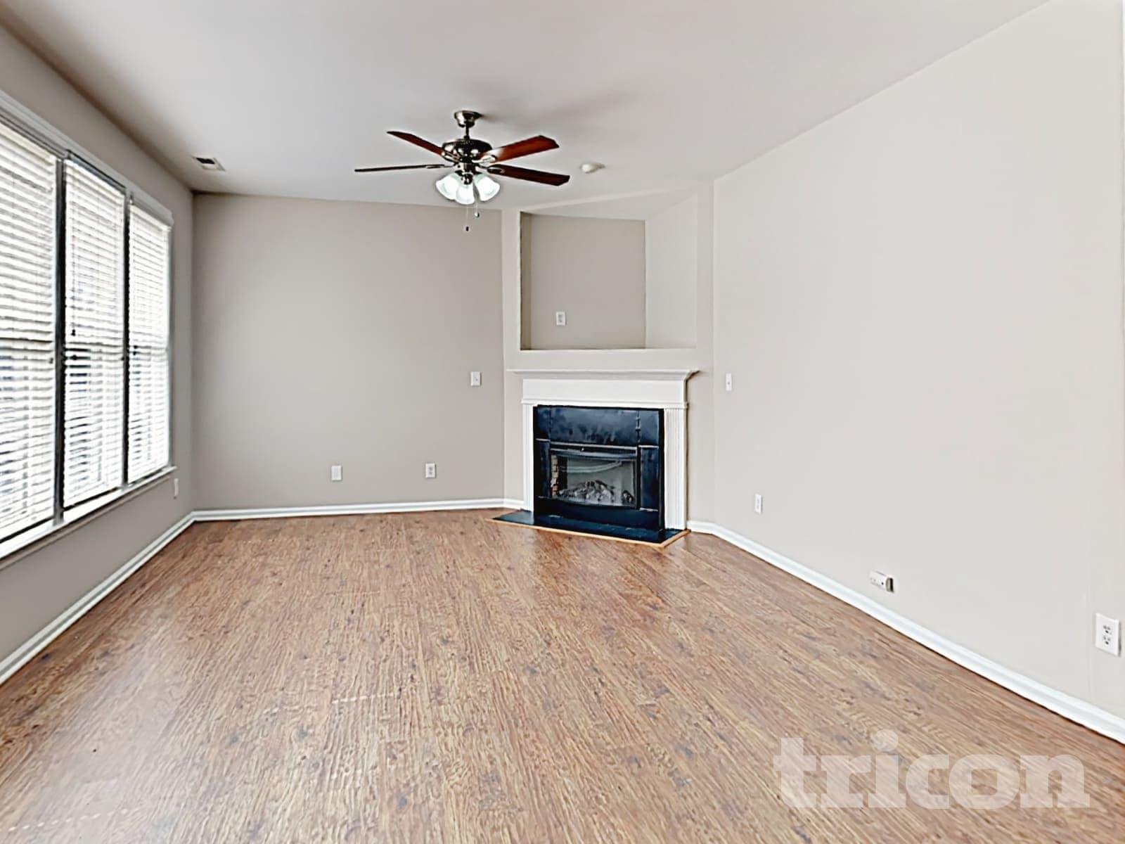 Building Photo - 376 Collinsworth Dr