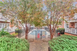 Building Photo - 885 Briarcliff Rd NE