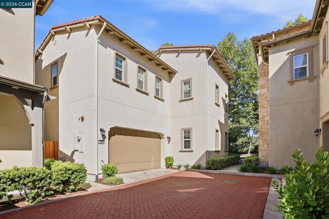 Building Photo - 5043 Ivy Leaf Springs Rd