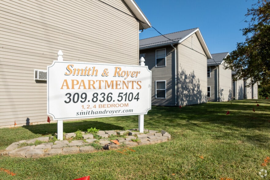 Primary Photo - Smith and Royer Apartments