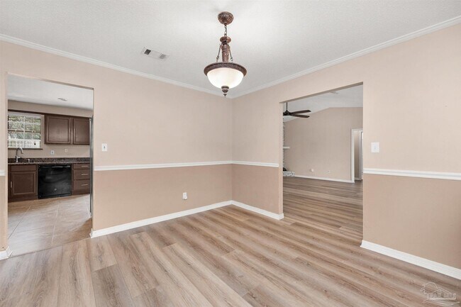 Building Photo - 5850 Princeton Dr