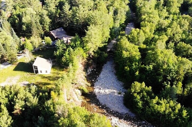 Building Photo - 66 Paquette Dr