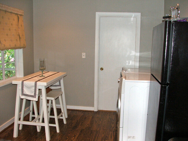Building Photo - Cute 3 bedroom, 1 bath house in Homewood!