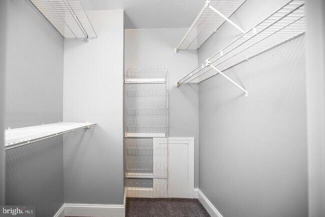 Building Photo - 188 Old Forge Crossing