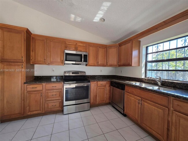 Building Photo - 15238 SW 58th Terrace