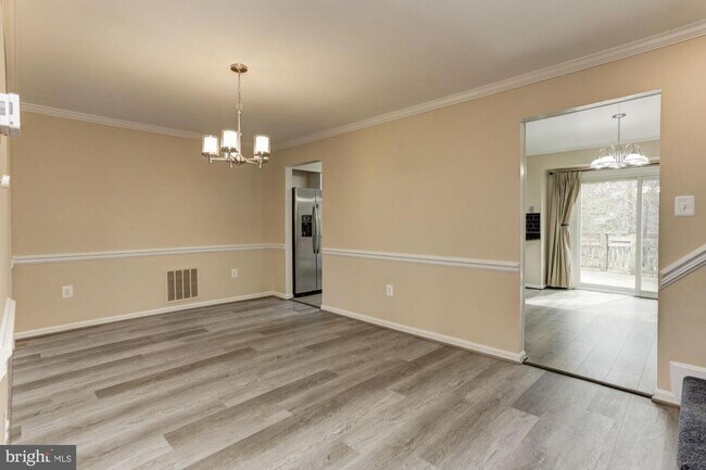 Building Photo - 10107 Galsworthy Pl