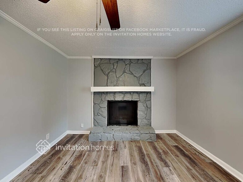 Building Photo - 114 Parkview Dr