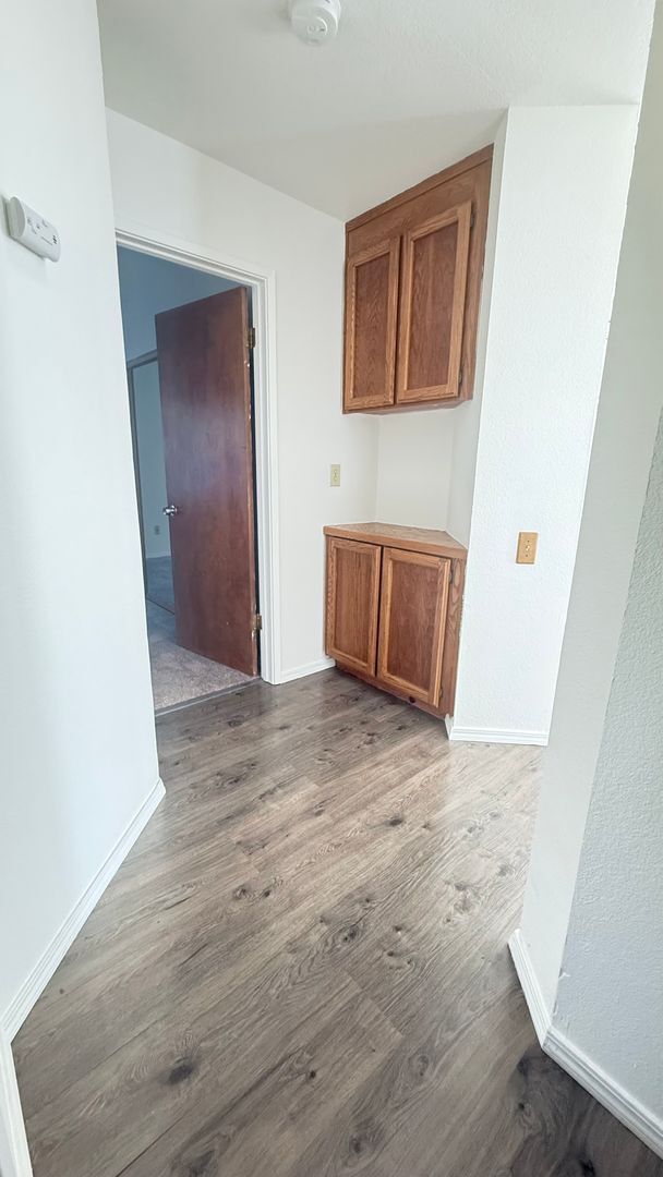 Building Photo - Charming 2 bed 2 bath