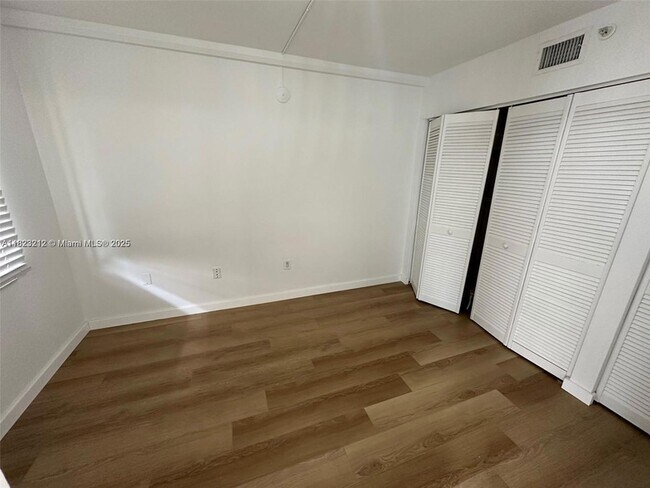 Building Photo - 8700 SW 133rd Ave
