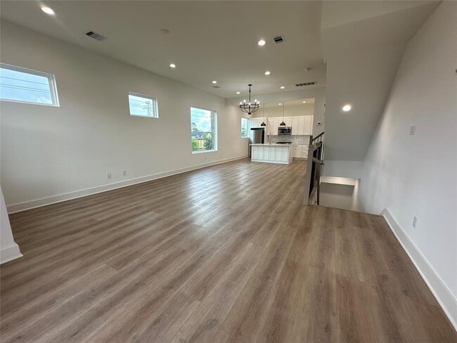 Building Photo - 2828 Versailles Oak Ln
