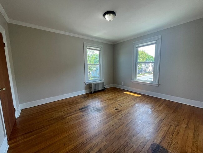Building Photo - Comfortable, pet-friendly 2-Bedroom Second-Floor Apartment – Pittsfield, $1350