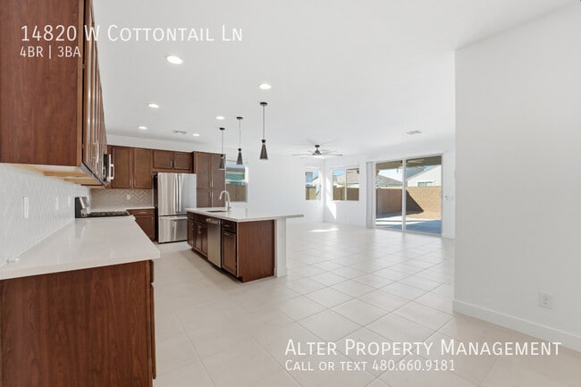 Building Photo - 14820 W Cottontail Ln