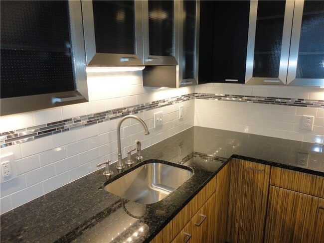 Building Photo - 3311 Speedway