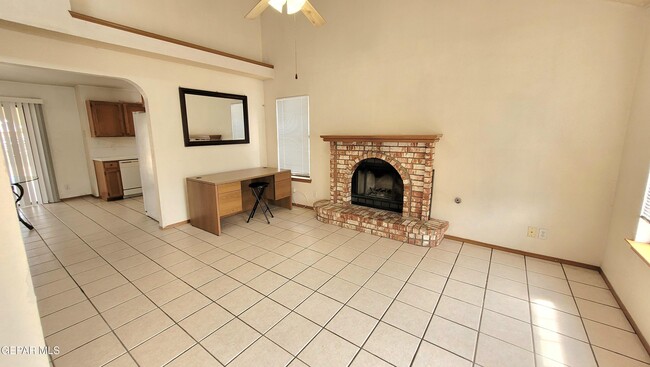 Building Photo - 7149 Golden Hawk Dr