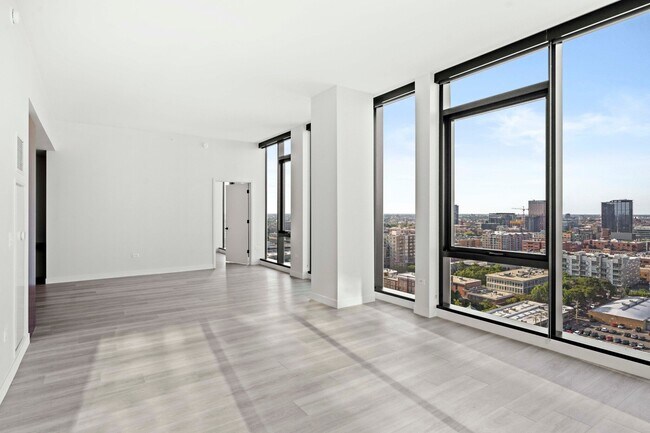 Building Photo - 1079 W Van Buren St