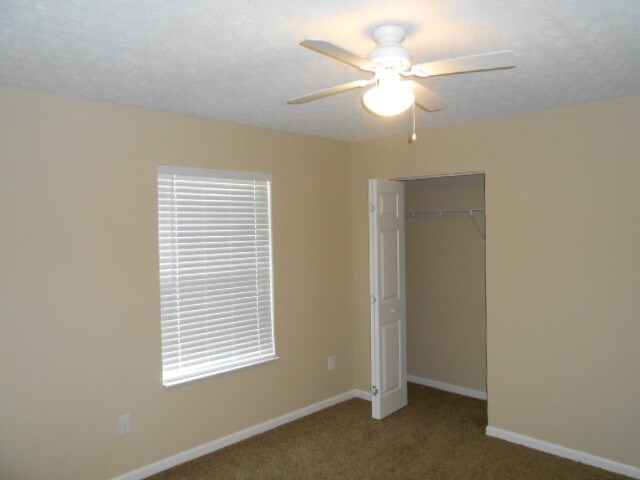 Building Photo - 486 Zoar Street