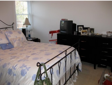 Bedroom with east facing window. - 315 4th St