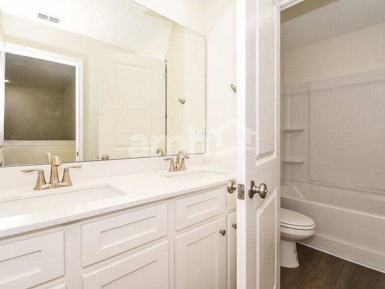 Building Photo - 96842 Blackrock Cv Wy