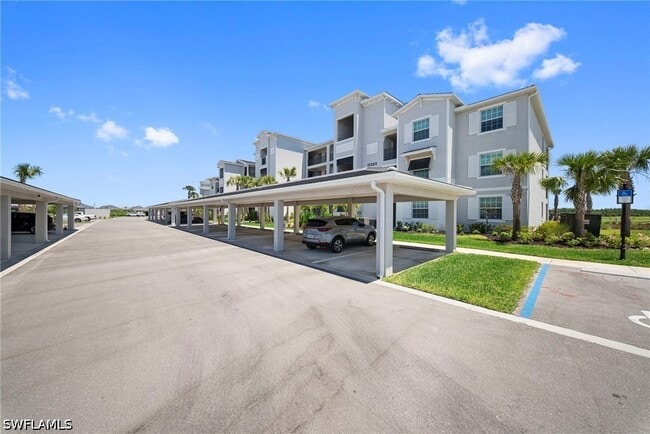 Building Photo - 15285 Grn Acrs Ave