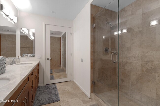 Building Photo - 7161 E Rancho Vista Dr