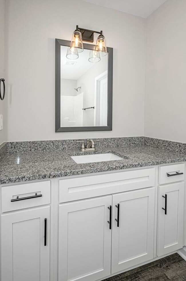 Building Photo - $1775! 3 bed/2 bath Hueytown home! Tour now!