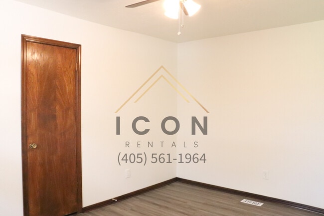 Building Photo - 3820 Southwind Ct