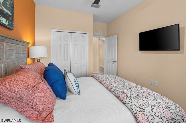 Building Photo - 9723 Acqua Ct