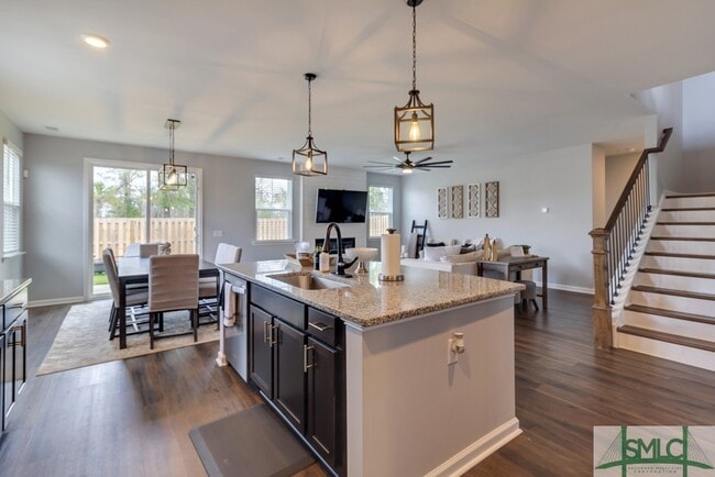 Building Photo - 102 Palmer Pl