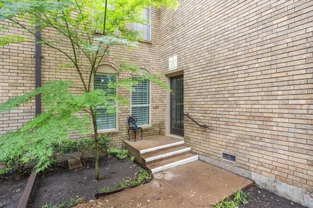 Building Photo - 4312 Bellaire Dr S