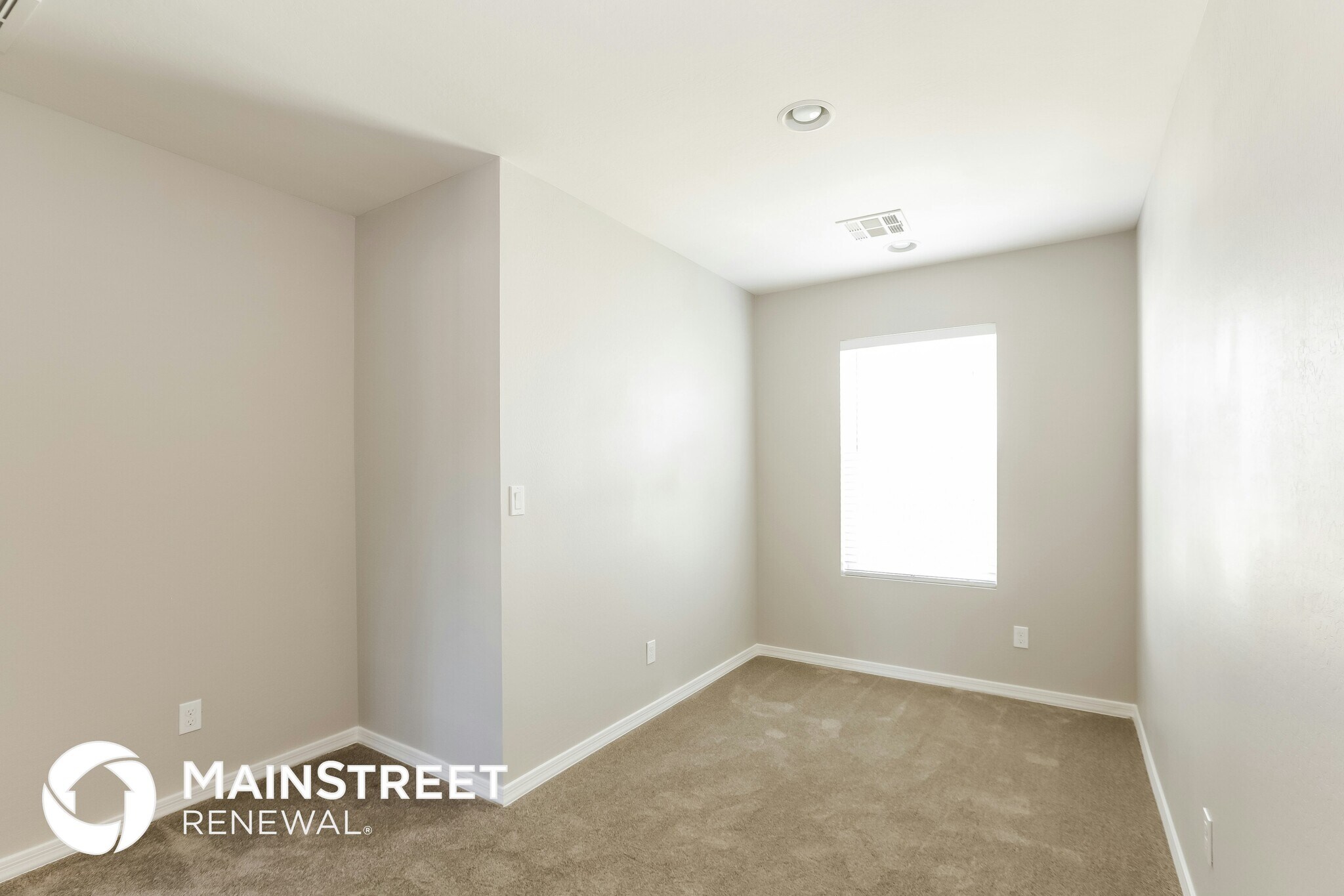 Building Photo - 2000 N 36th St