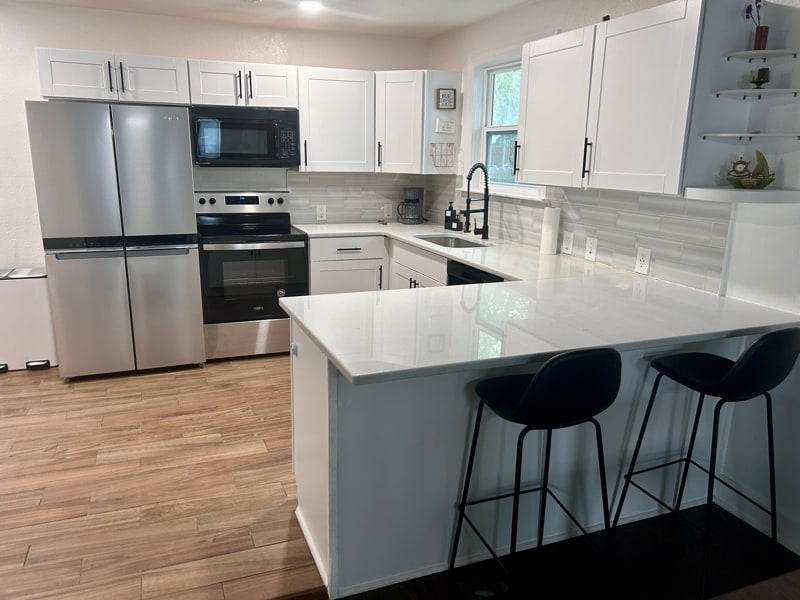 Building Photo - 222 Glass Ave