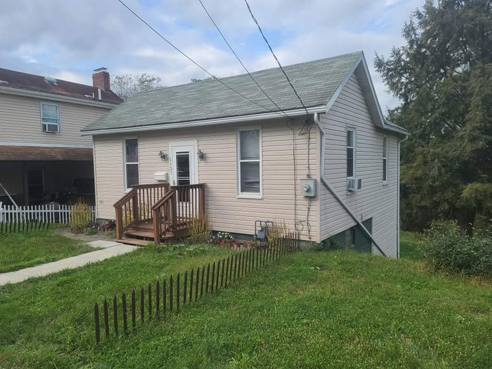 Building Photo - 1137 Lawton St