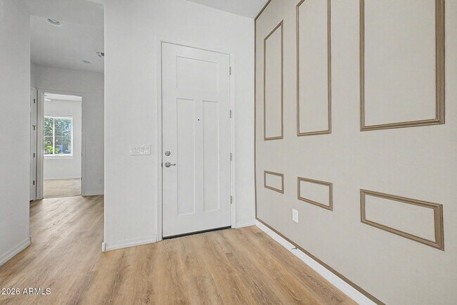 Building Photo - 20523 W Rosewood Ln
