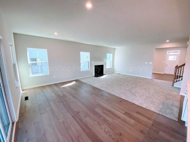 Building Photo - 1226 City View Ln