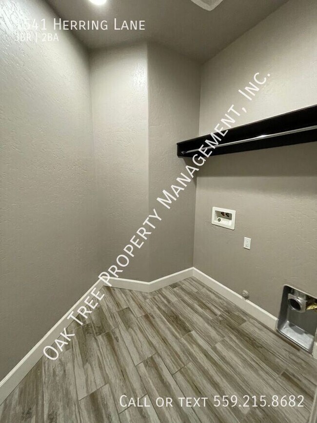 Building Photo - 1541 Herring Ln