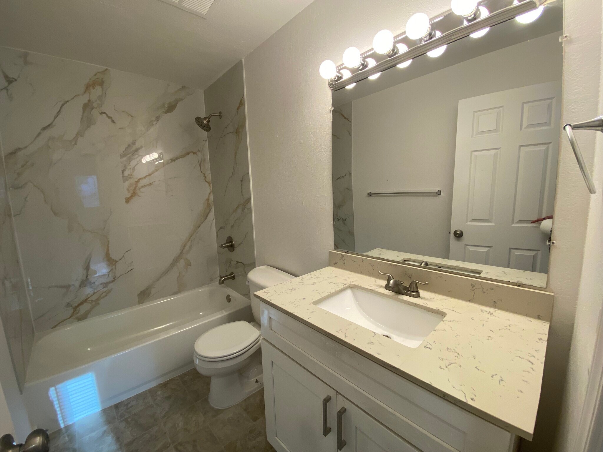 Building Photo - 29305 33rd Ave S