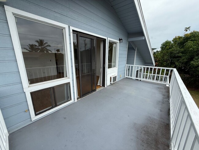 Building Photo - $3,800 / 3 bedroom, 2 bath, multi-level ho...