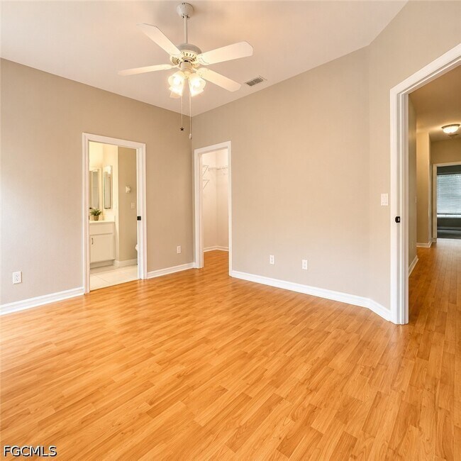 Building Photo - 10716 Blue Bimini Cir