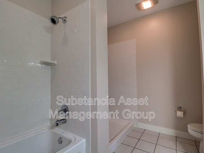 Building Photo - 444 N Central Ave