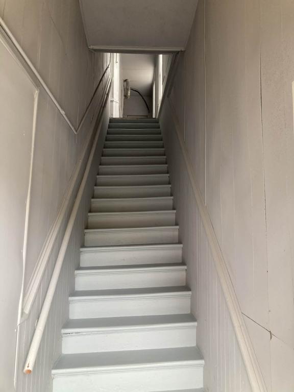 Building Photo - 2258 W 21st Pl