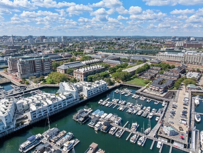 Building Photo - 42 8th St