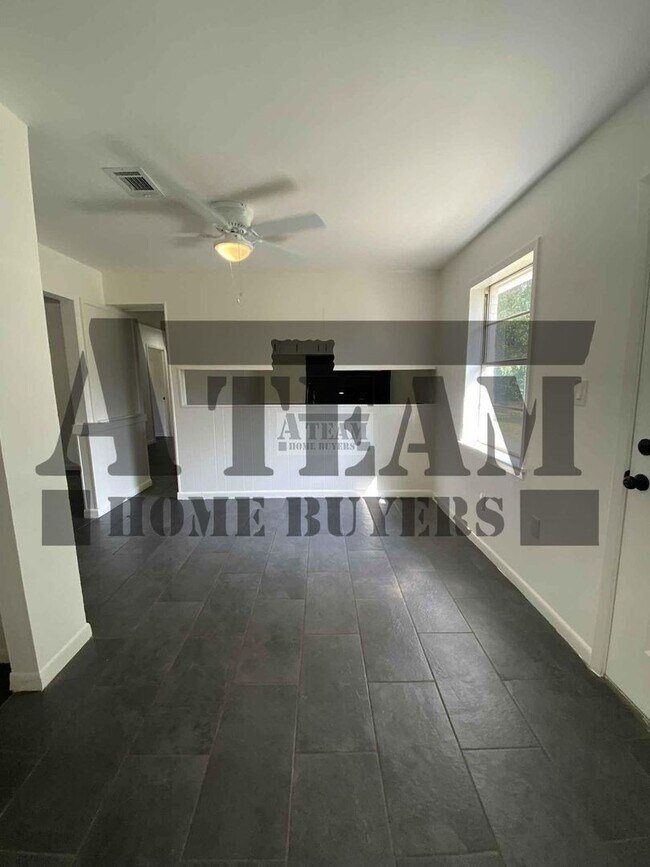 Building Photo - Very Cozy 3 Bed 1.5 Bath in Trinidad