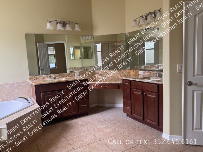 Building Photo - 16282 SW 15th Ct