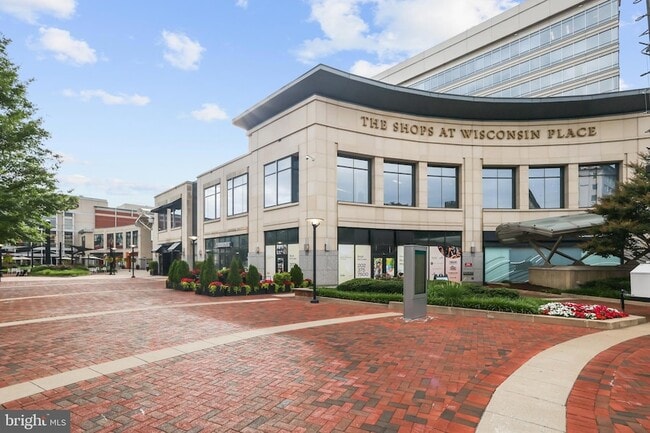 Building Photo - 4817 Chevy Chase Blvd